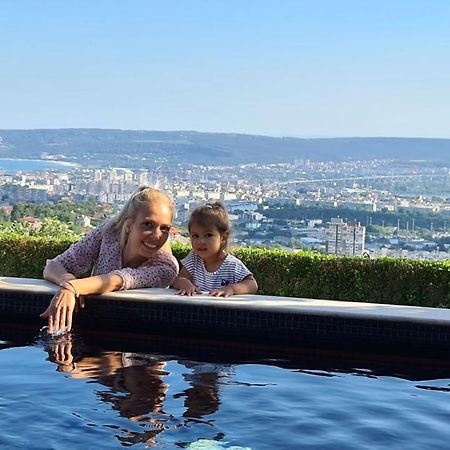 Готель Infinity Varna Sky Екстер'єр фото