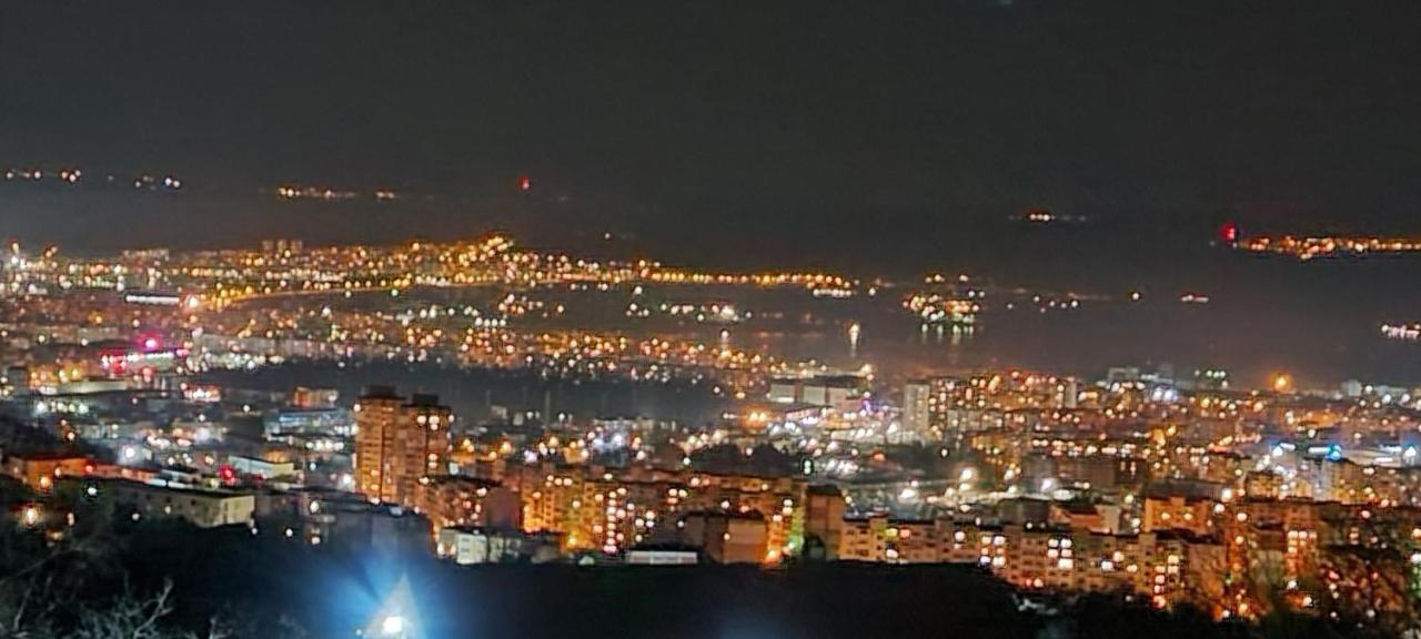 Готель Infinity Varna Sky Екстер'єр фото