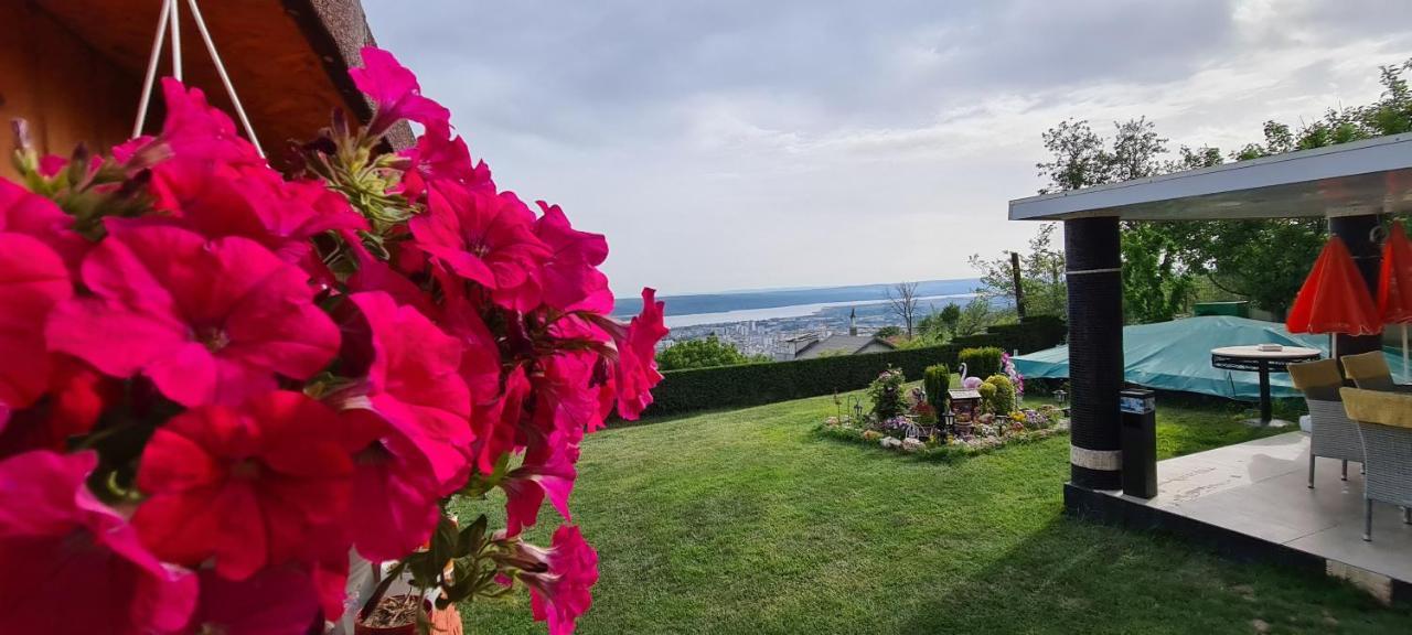 Готель Infinity Varna Sky Екстер'єр фото