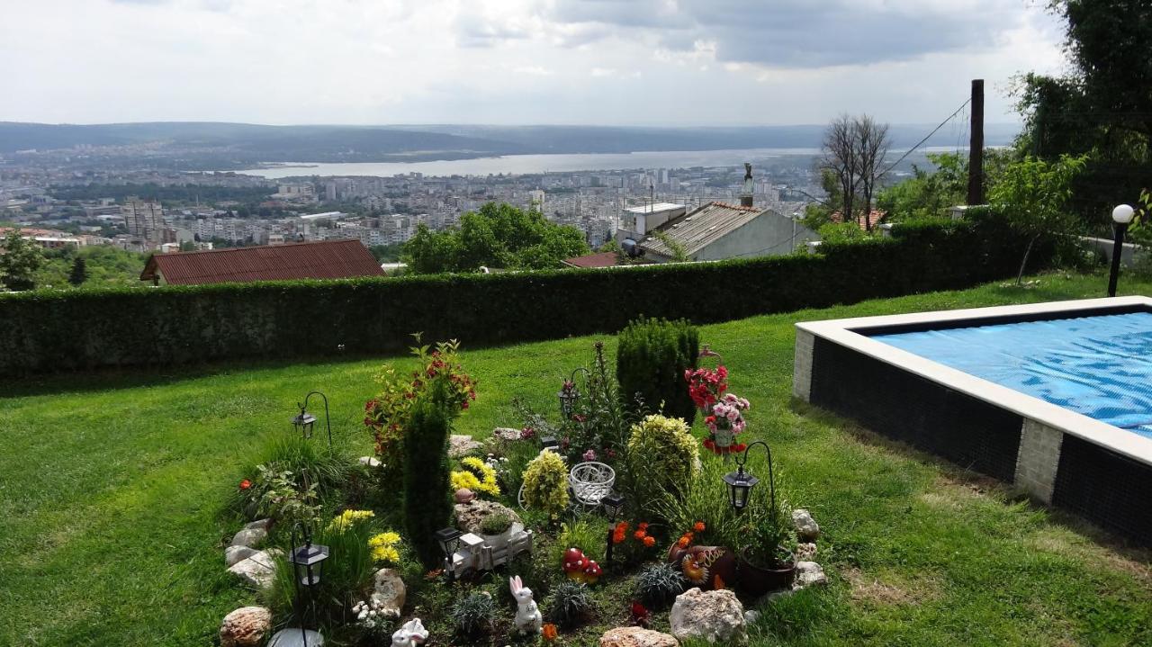 Готель Infinity Varna Sky Екстер'єр фото